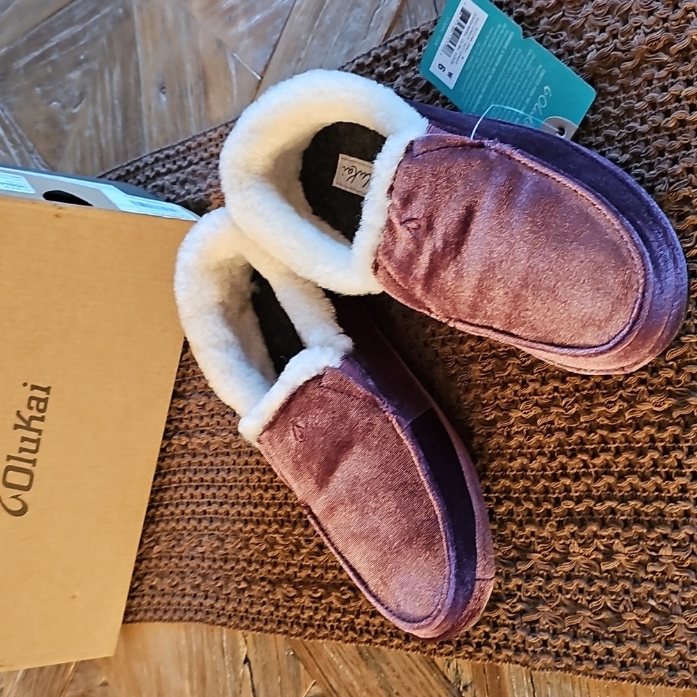 New in box OLUKAI Comfy Slip On Loafers Slippers! 6